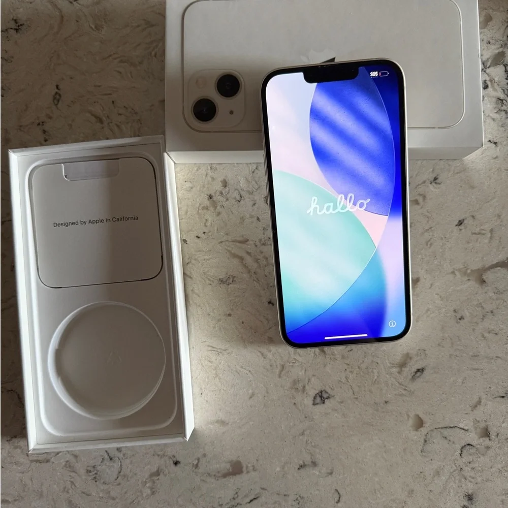 Apple iPhone 13 256GB White Optimized Battery Charging Bluetooth Wi-Fi NFC